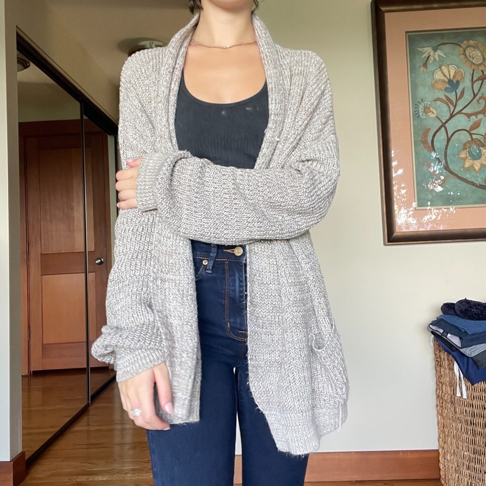 Cardigan - Picture 5 of 7